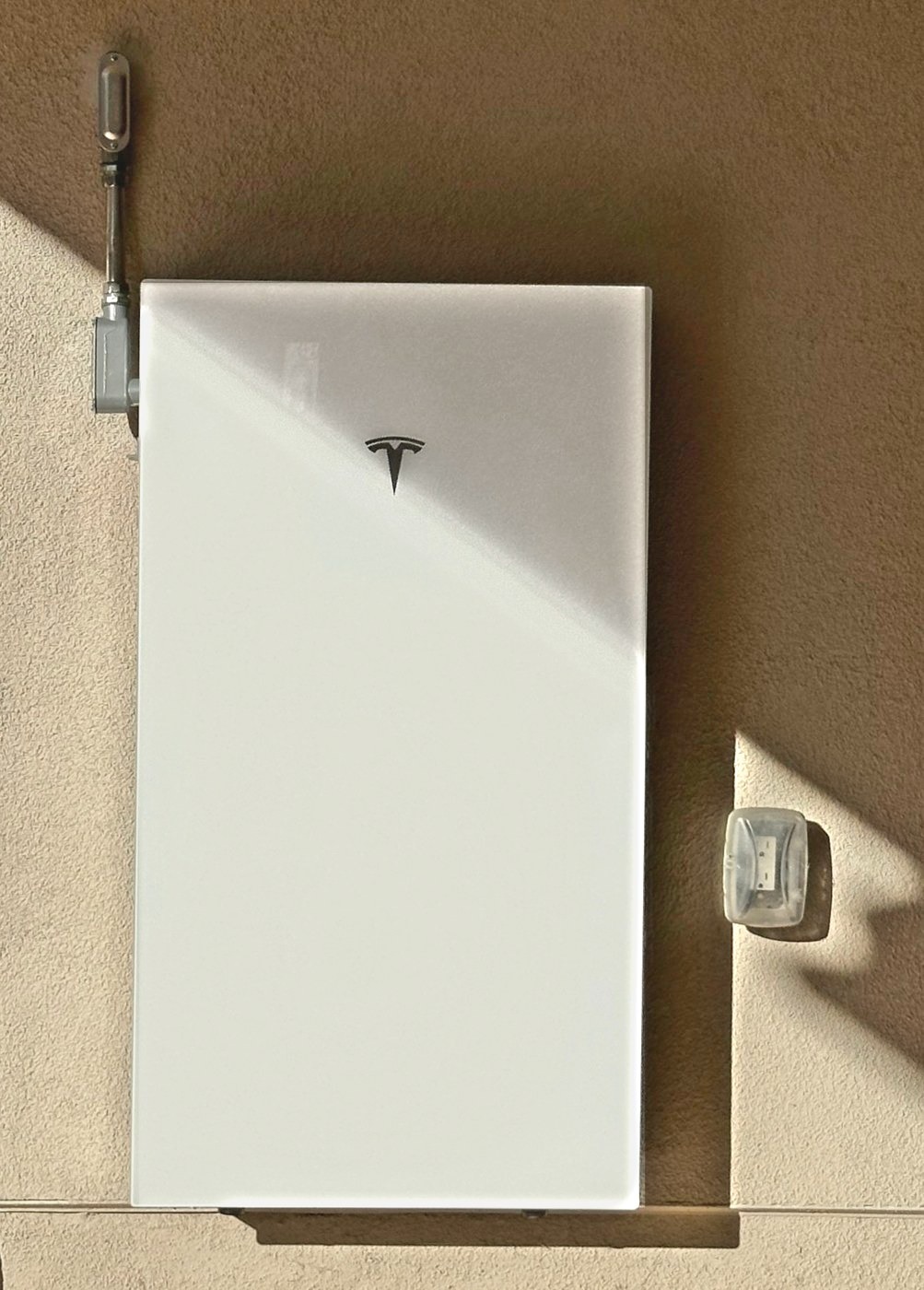 Home battery added to an existing solar system in San Diego